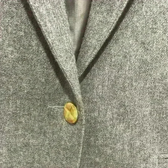Vintage Adolfo International Grey Wool Blazer with gold button - Picture 3 of 6